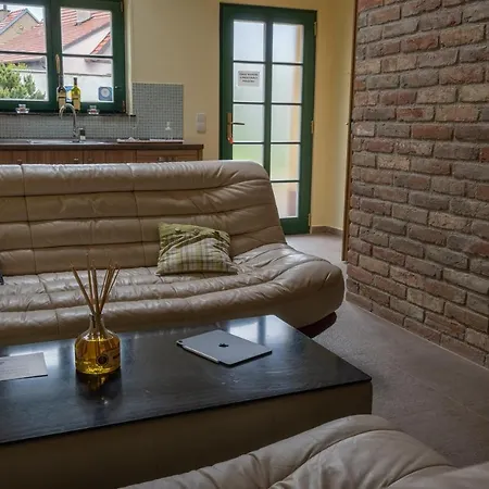 Max Guest house *